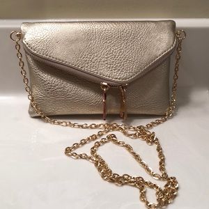 Urban expressions Lucy cross body wristlet